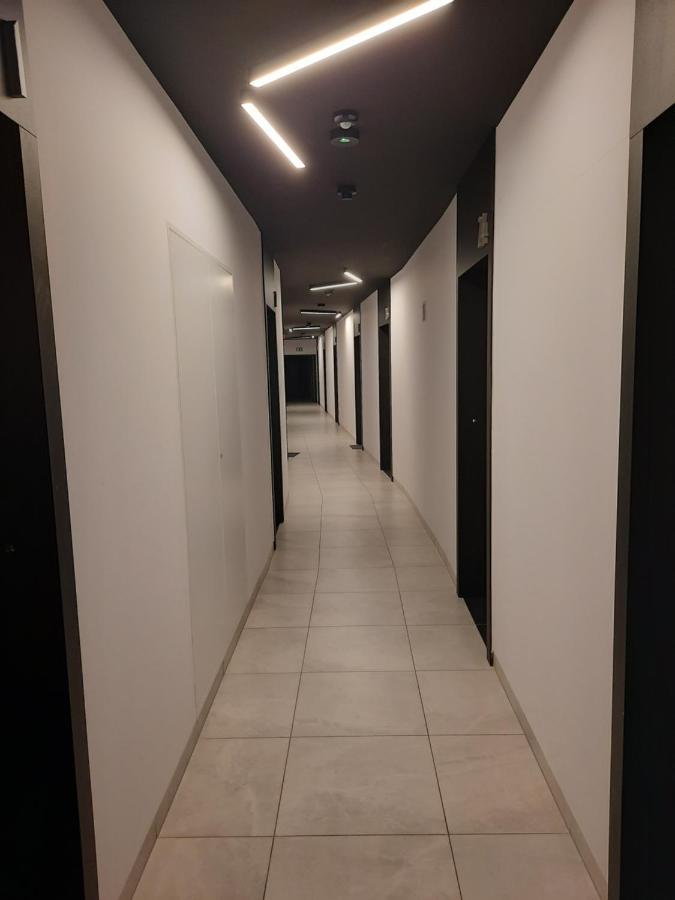 George Studio Przy Stadionie Narodowym Warschau Exterior foto